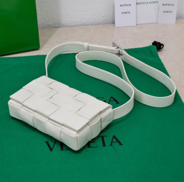 Bottega Veneta Cassette Small Pillow Bag - White - Image 4