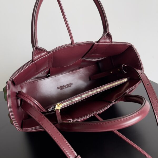 Bottega Veneta Cute Pleated Mini Tote Bag - Maroon - Image 2