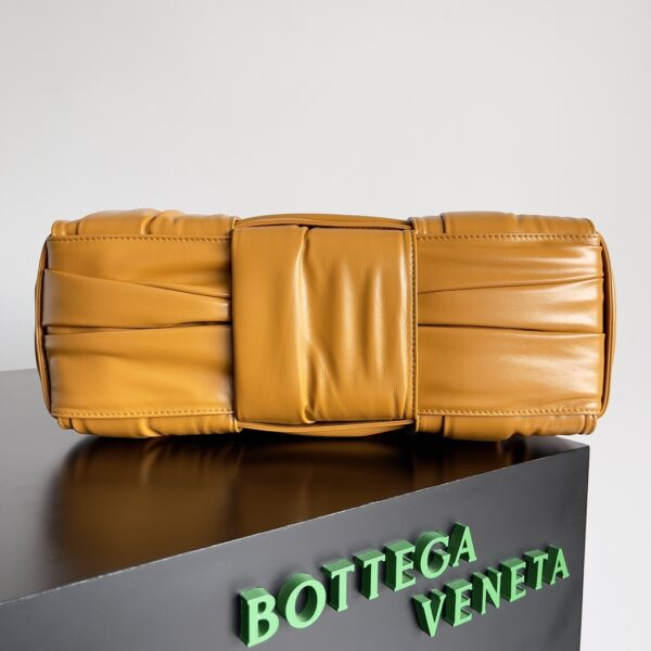 Bottega Veneta New Tote Bag - Brown - Image 4