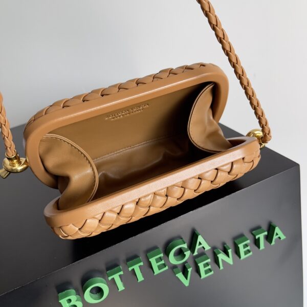 Bottega Veneta Knot Clutch Bag - Brown - Image 5