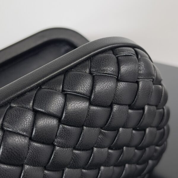 Bottega Veneta Knot Classic Dinner Clutch - Black - Image 2