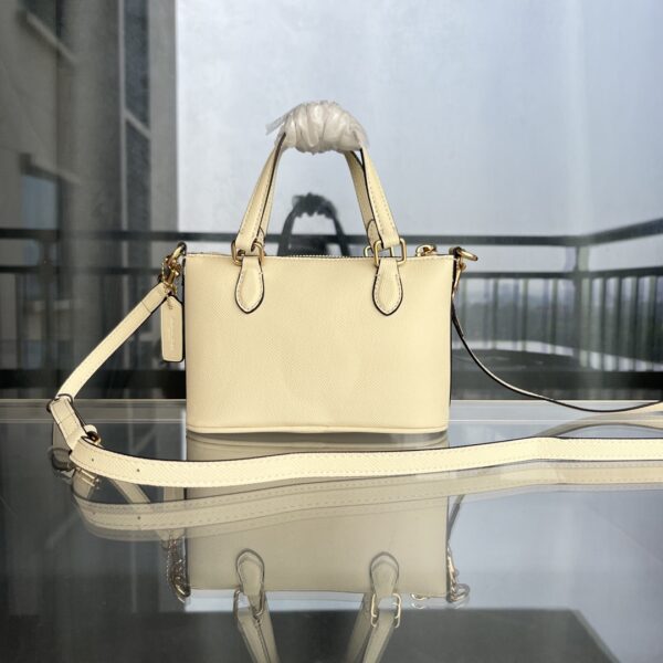 Coach Mini Dumpling Shoulder Crossbody Bag - Off White - Image 5