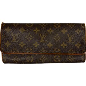 Clutch Luxury Designer By Louis Vuitton  Size: Medium | Luna Bags