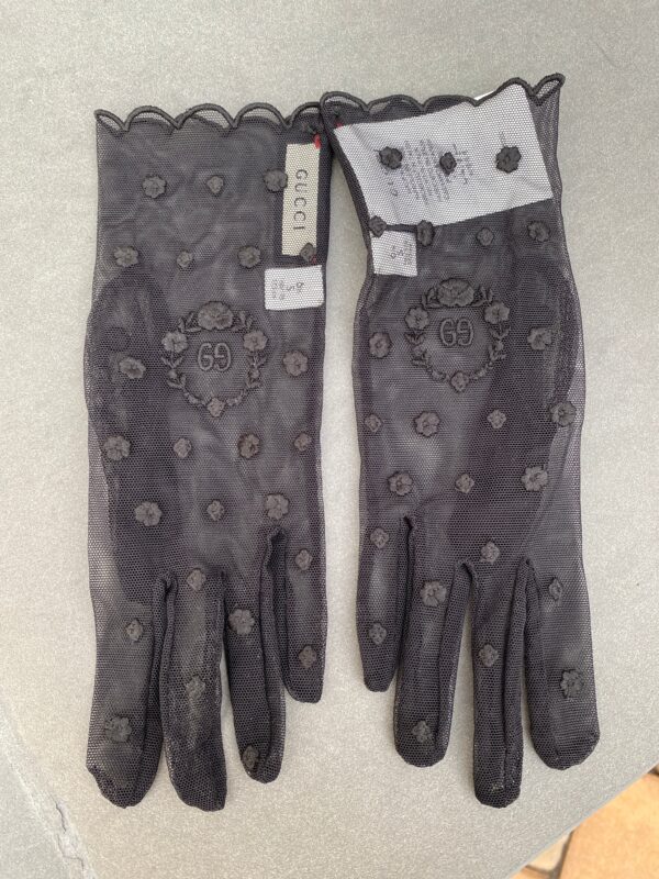 Gucci GG Laurel Embroidered Tulle Gloves in Black | Luna Bags