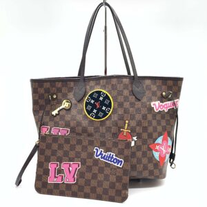Handbag Luxury Designer By Louis Vuitton  Size: Medium | Luna Bags