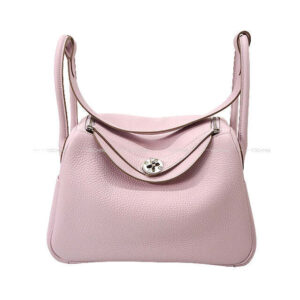 HERMES Shoulder bag Lindy 26 Verso Mauve Pale/Nata Taurillon Clemence Silver HW Stamp | Luna Bags