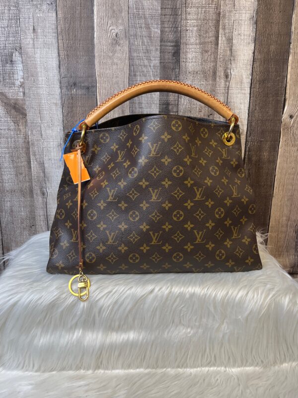 Handbag Luxury Designer By Louis Vuitton  Size: Large | Luna Bags
