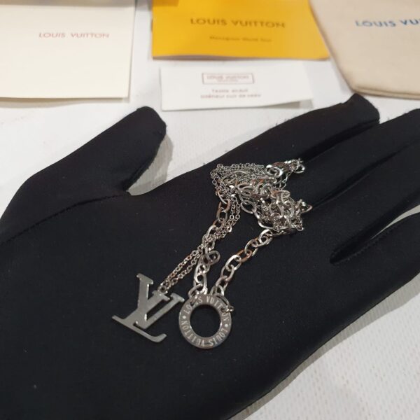 Louis Vuitton Necklace | Luna Bags