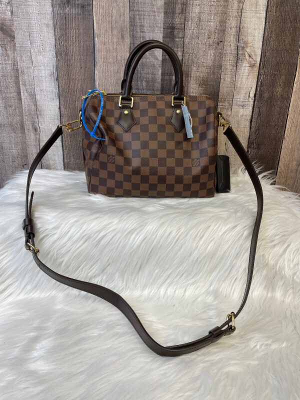 Handbag Designer By Louis Vuitton  Size: Medium | Luna Bags
