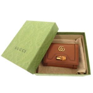GUCCI Tri-fold wallet 658633 leather Brown Bamboo Medium Women Used | Luna Bags