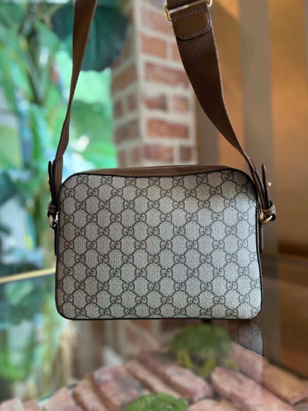 GUCCI Messenger Small Beige GG Supreme Coated Canvas Crossbody Bag | Luna Bags