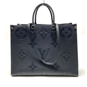 Handbag Luxury Designer By Louis Vuitton  Size: Large | Luna Bags