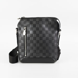 Louis Vuitton Discovery Messenger Damier BB | Luna Bags