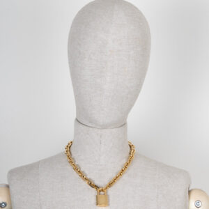 LOUIS VUITTON LV Edge Chain Necklace Gold | Luna Bags