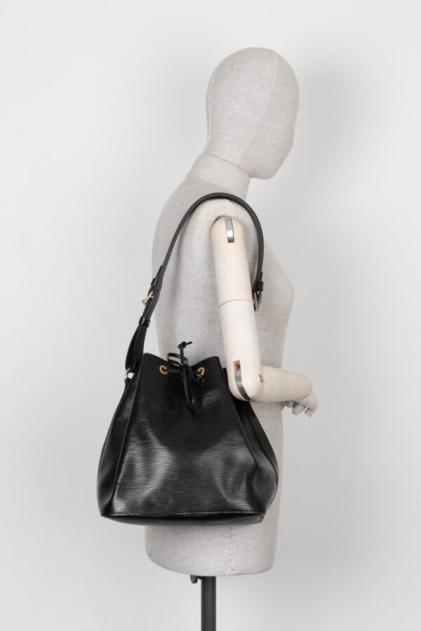LOUIS VUITTON Petit Sac Noe Bag Epi Black | Luna Bags