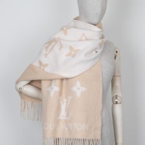 LOUIS VUITTON Scarf Cashmere Beige | Luna Bags