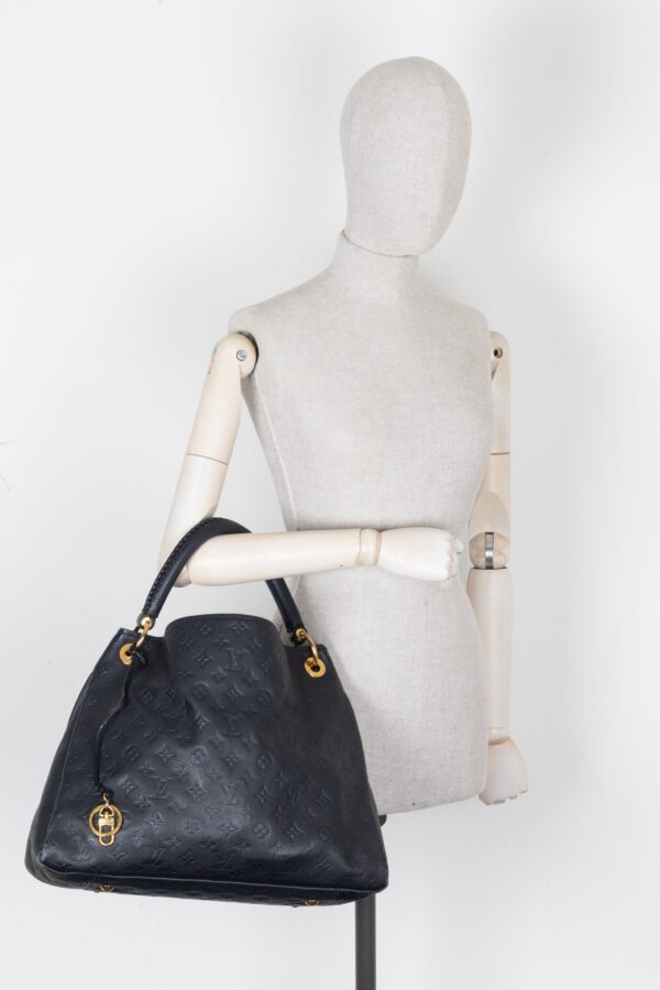 LOUIS VUITTON Artsy MM Empreinte Navy | Luna Bags