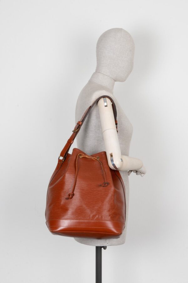 LOUIS VUITTON Grand Sac Noe Epi Cognac | Luna Bags