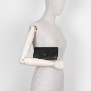 LOUIS VUITTON Sarah Wallet Epi Black | Luna Bags