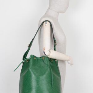LOUIS VUITTON Grand Sac Noé Epi Green | Luna Bags