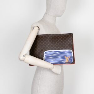 LOUIS VUITTON Pochette A4 MNG Canvas | Luna Bags