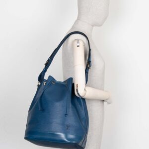 LOUIS VUITTON Grand Sac Noé Epi Blue | Luna Bags