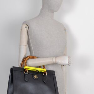 GUCCI Diana Medium Tote Bag Black | Luna Bags