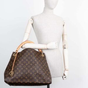 LOUIS VUITTON Artsy MM MNG Canvas | Luna Bags