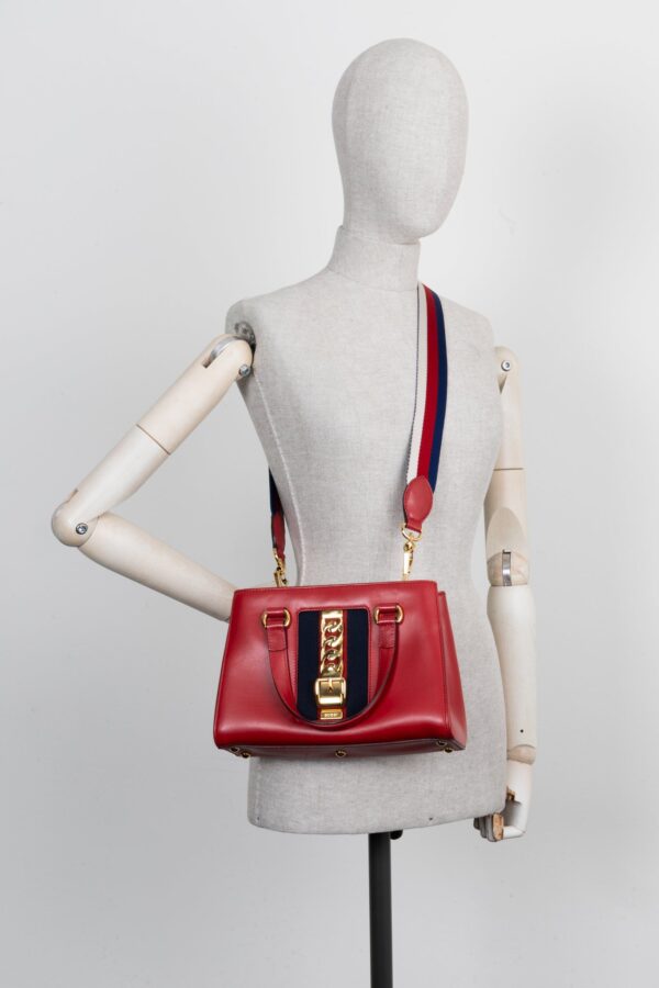 GUCCI Sylvie Chain Tote Bag Red | Luna Bags