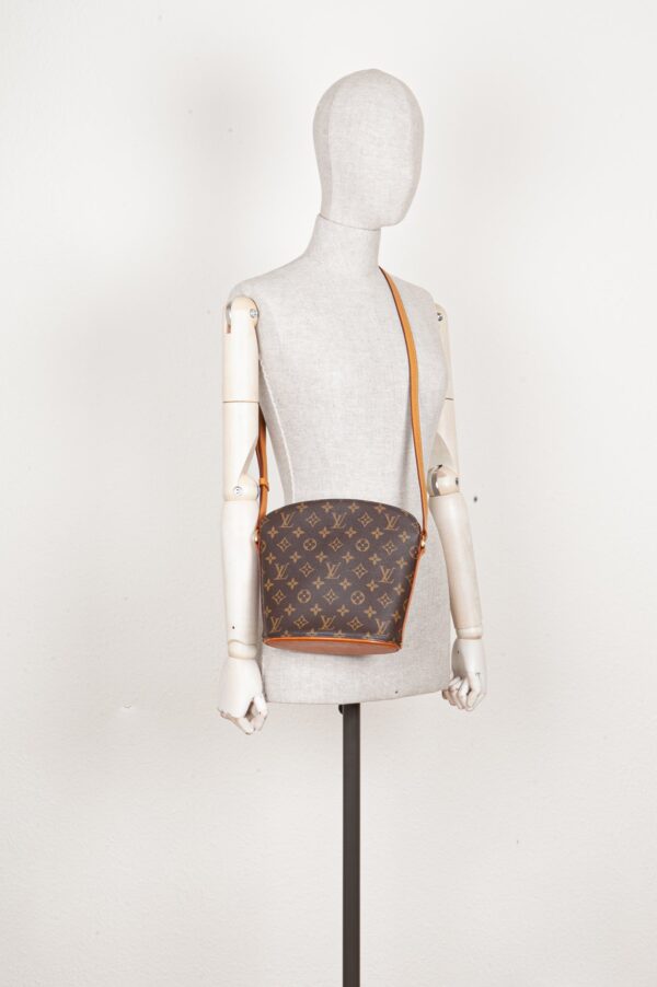 LOUIS VUITTON Drouot MNG | Luna Bags