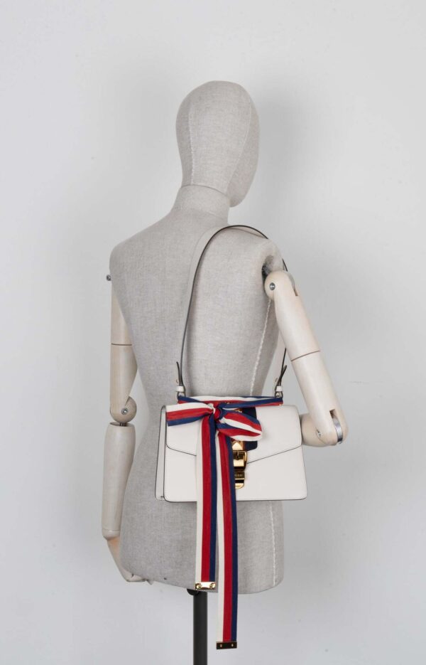 GUCCI Sylvie Chain Crossbody Bag White | Luna Bags