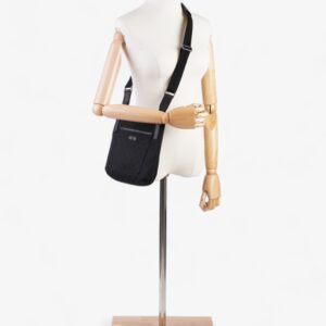 Gucci GG Messenger GG Supreme  Canvas | Luna Bags