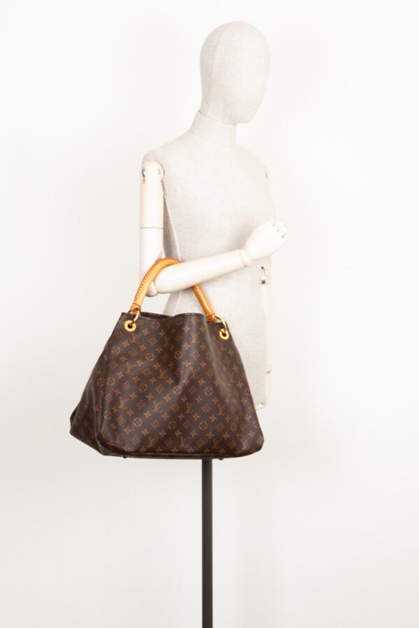 LOUIS VUITTON Artsy MM Bag Monogram Canvas | Luna Bags
