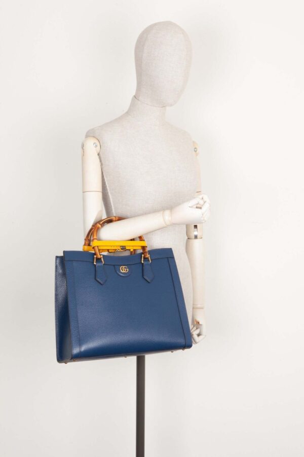 GUCCI Diana Bag Medium Blue | Luna Bags
