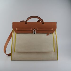 ITEM 20 - Hermes Herbag 39 Q Square Stamp (2013) | Luna Bags
