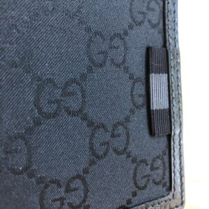 Gucci GG Canvas Bi-fold Wallet in Black | Luna Bags