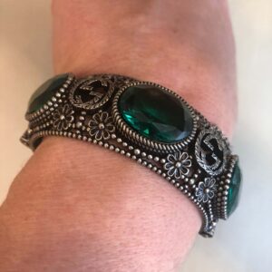 Gucci Interlocking GG Silver Bracelet with Green Crystals | Luna Bags
