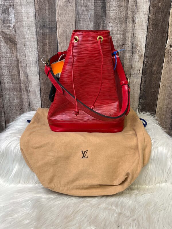Handbag Luxury Designer By Louis Vuitton  Size: Large | Luna Bags