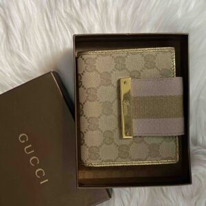 Gucci GG Supreme Beige Canvas Wallet - Pre-Loved | Luna Bags