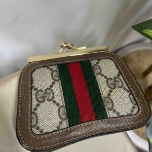 Gucci GG Supreme Beige and Ebony Coin Case Small Leather Goods | Luna Bags
