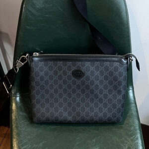Gucci Preloved Leather Crossbody Bag AF655 in Black | Luna Bags